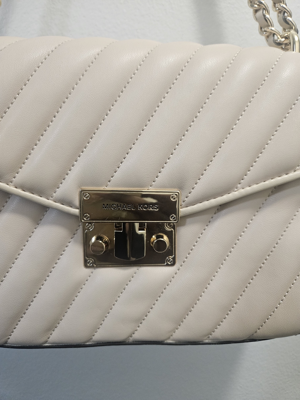 Michael Kors Quilted Cream Shoulder Bag with Gold Hardware
